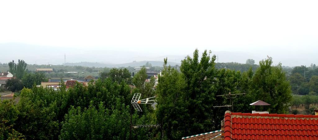 Pension Rural La Fonda ดูรคัล ภายนอก รูปภาพ