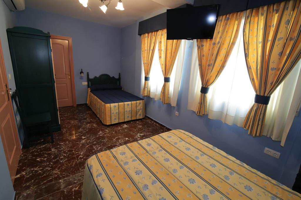 Pension Rural La Fonda ดูรคัล ภายนอก รูปภาพ
